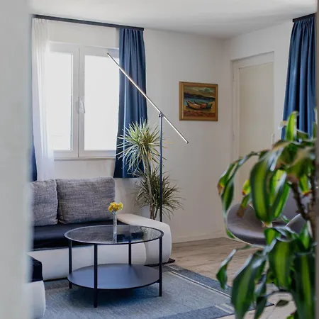 Apartment Penthouse Nevena *