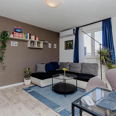 Penthouse Nevena
